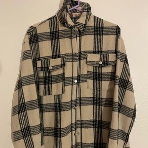 Miss Lola Shacket/ Size Small